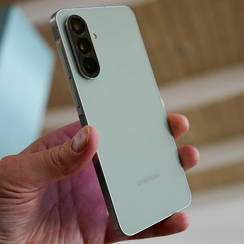 گوشی موبایل سامسونگ مدل Galaxy A56 دو سیم کارت ظرفیت 128 گیگابایت و رم 8 گیگابایت - ویتنام - به همراه شارژر 25 وات سامسونگ