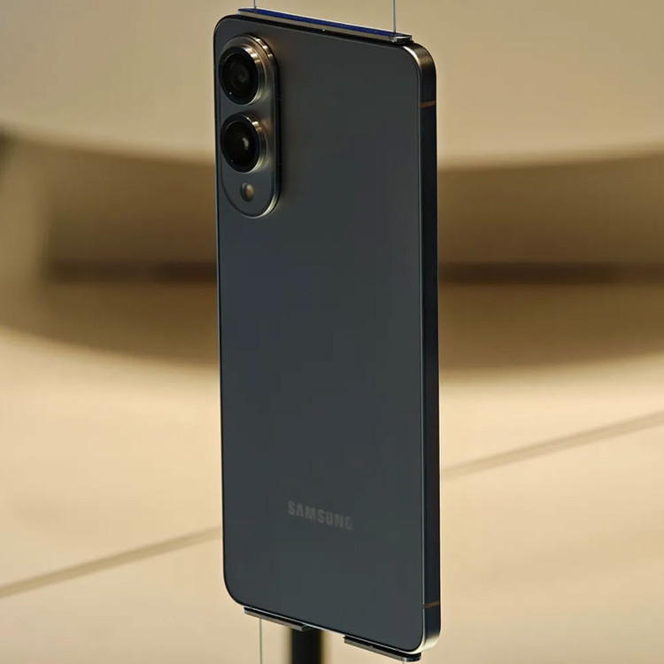 گوشی موبایل سامسونگ مدل Galaxy S25 Edge دو سیم کارت ظرفیت 512 گیگابایت و رم 12 گیگابایت - ویتنام
