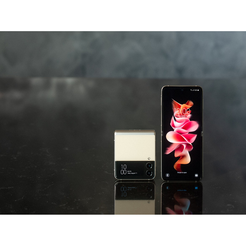 گوشی موبایل سامسونگ مدل Galaxy Z Flip3 5G ظرفیت 256 گیگابایت و رم 8 گیگابایت