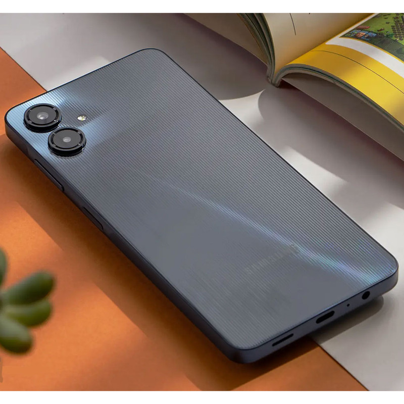گوشی موبایل سامسونگ مدل Galaxy A06 دو سیم کارت ظرفیت 128 گیگابایت و رم 6 گیگابایت - به همراه شارژر 25 وات سامسونگ