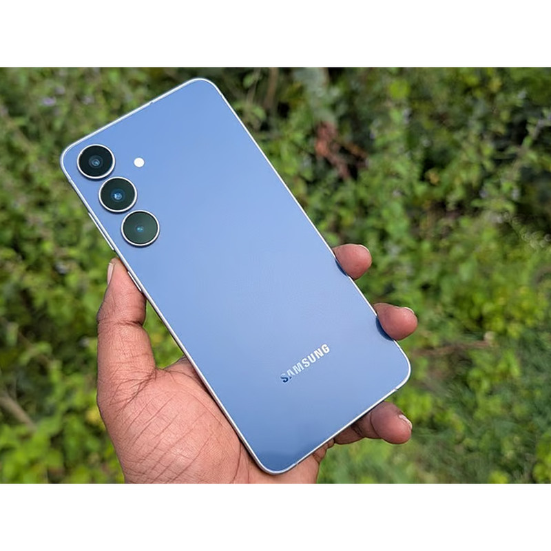 گوشی موبایل سامسونگ مدل Galaxy S25 FE دو سیم کارت ظرفیت 256 گیگابایت و رم 8 گیگابایت - ویتنام - به همراه شارژر 45 دو پورت ایکیا