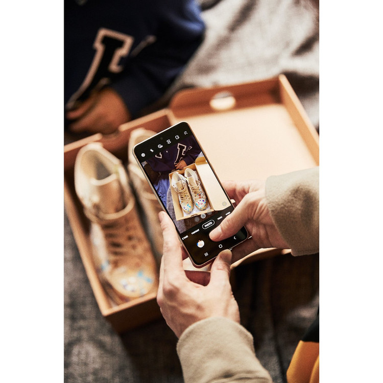 گوشی موبایل سامسونگ مدل Galaxy S21 FE 5G دو سیم کارت ظرفیت 128 گیگابایت و رم 8 گیگابایت نسخه اسنپدراگون - اکتیو