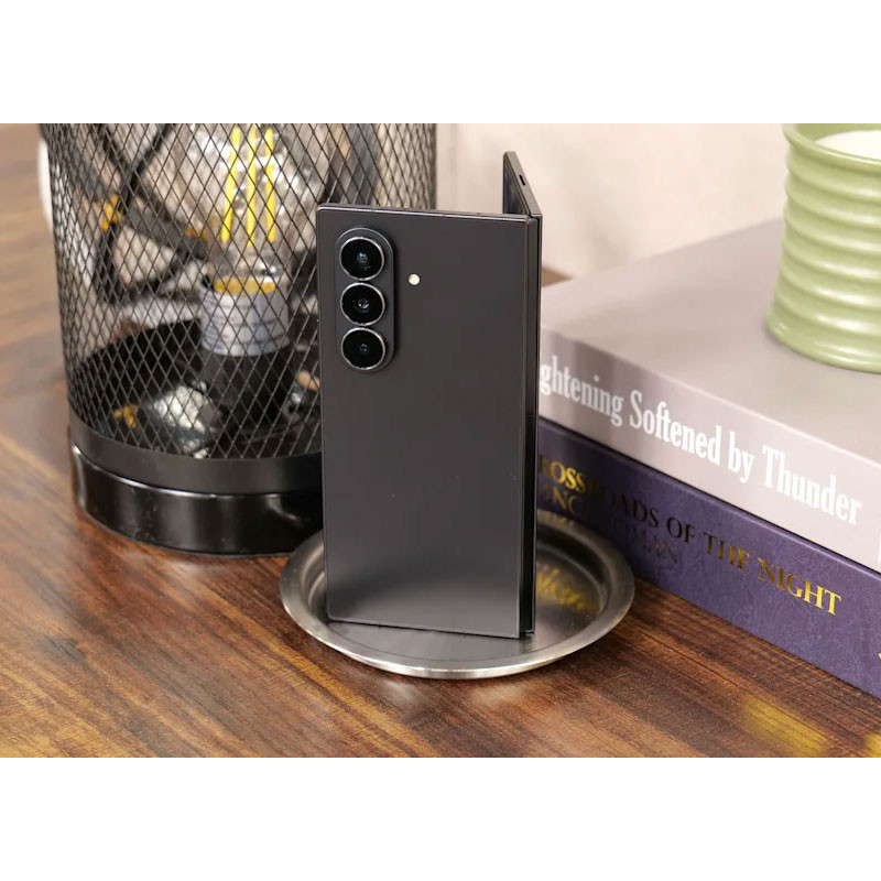 گوشی موبایل سامسونگ مدل Galaxy Z Fold 7 دو سیمکارت ظرفیت 256 گیگابایت و رم 12 گیگابایت - ویتنام - به همراه هدیه هدفون بلوتوثی سامسونگ مدل Galaxy Buds FE