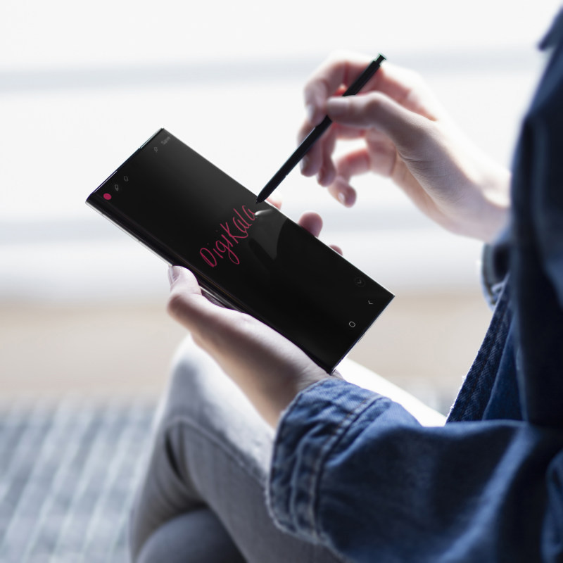 گوشی موبایل سامسونگ مدل Galaxy S22 Ultra 5G دو سیم کارت ظرفیت 512 گیگابایت و رم 12 گیگابایت به همراه هدفون بی سیم Galaxy Buds 2