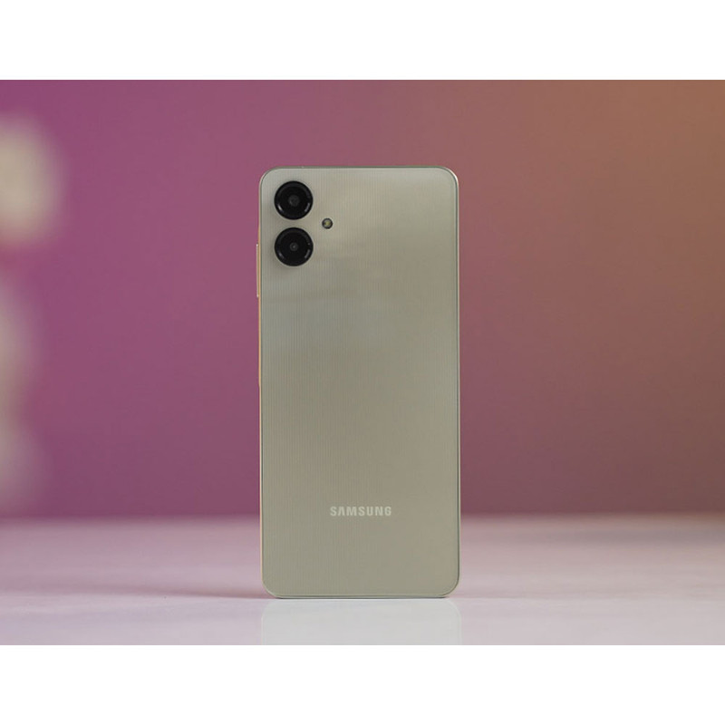 گوشی موبایل سامسونگ مدل Galaxy A06 دو سیم کارت ظرفیت 64 گیگابایت و رم 4 گیگابایت - به همراه بسته اینترنت 100 گیگابایتی یک ماهه همراه اول