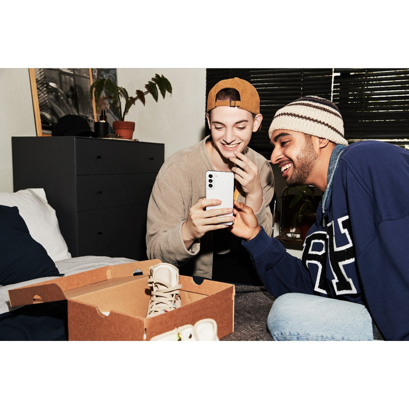 گوشی موبایل سامسونگ مدل Galaxy S21 FE 5G دو سیم کارت ظرفیت 256 گیگابایت و رم 8 گیگابایت به همراه شارژر سامسونگ