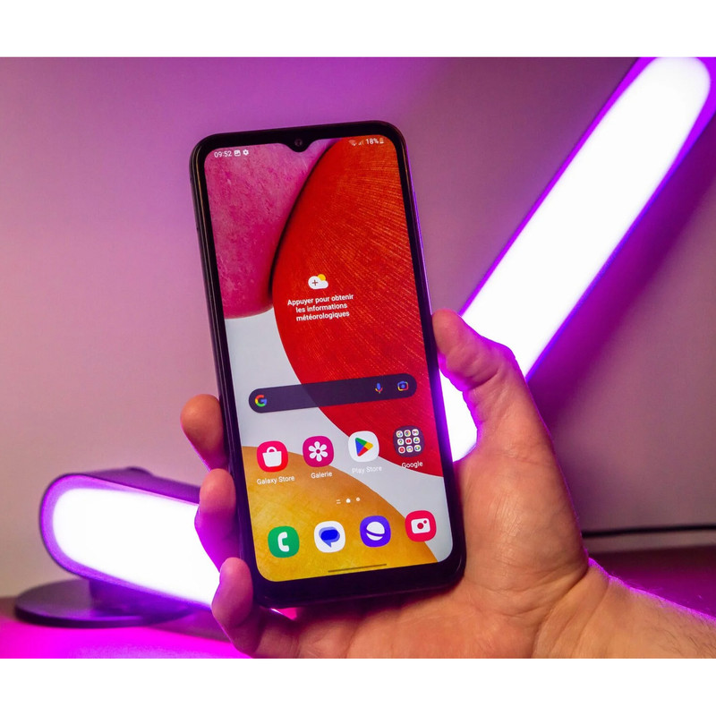 گوشی موبایل سامسونگ مدل Galaxy A15 دو سیم کارت ظرفیت 128 گیگابایت و رم 4 گیگابایت به همراه شارژر 15وات سامسونگ - ویتنام