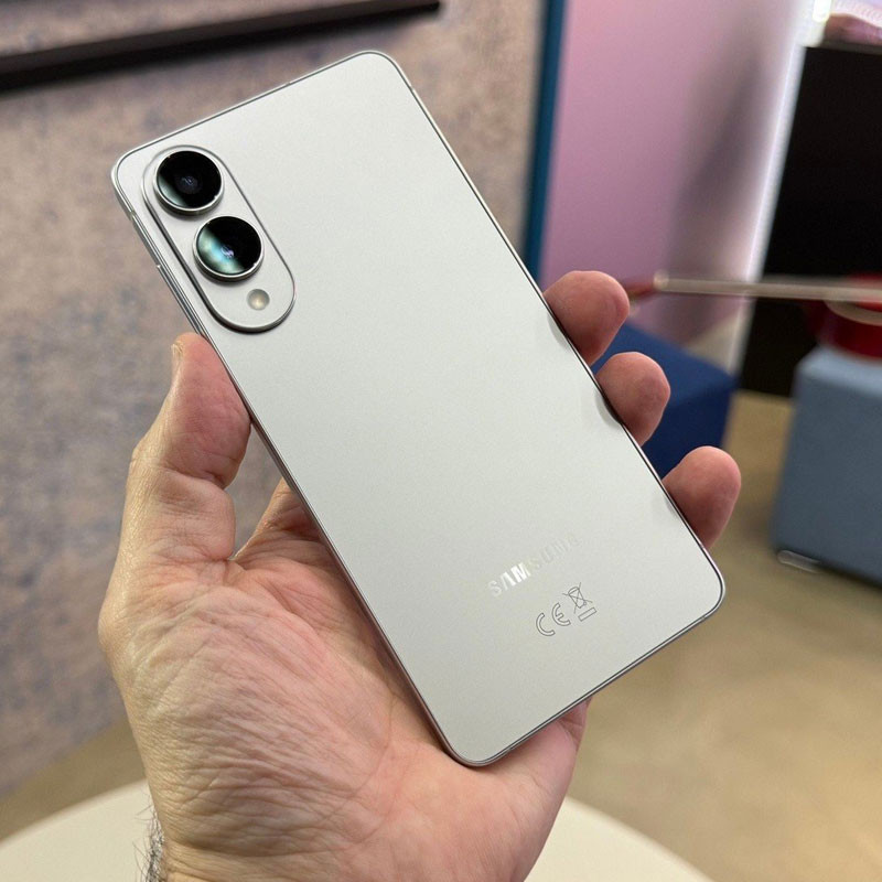 گوشی موبایل سامسونگ مدل Galaxy S25 Edge دو سیم کارت ظرفیت 256 گیگابایت و رم 12 گیگابایت - ویتنام