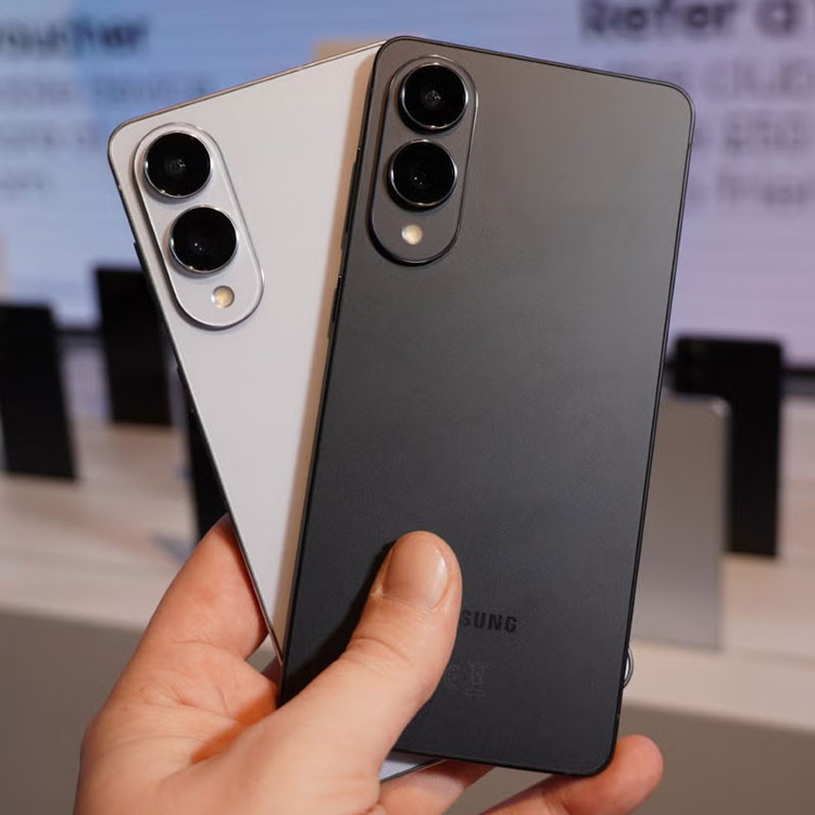 گوشی موبایل سامسونگ مدل Galaxy S25 Edge دو سیم کارت ظرفیت 256 گیگابایت و رم 12 گیگابایت - ویتنام