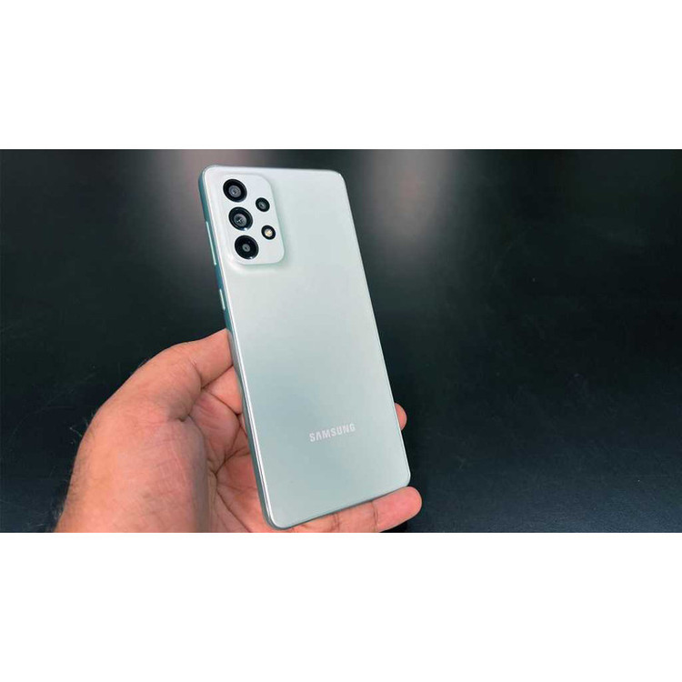 گوشی موبایل سامسونگ مدل Galaxy A73 5G دو سیم کارت ظرفیت 128 گیگابایت و رم 8 گیگابایت به همراه شارژر سامسونگ