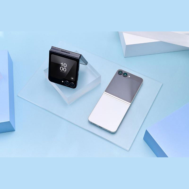 گوشی موبایل سامسونگ مدل Galaxy Z Flip 7 FE تک سیمکارت ظرفیت 256 گیگابایت و رم 8 گیگابایت